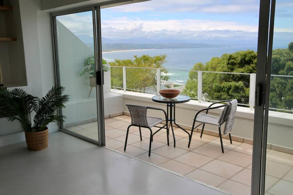 Sea View Sun Centre Lägenhet Plettenberg Bay Exteriör bild