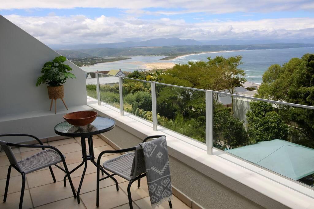 Sea View Sun Centre Lägenhet Plettenberg Bay Exteriör bild